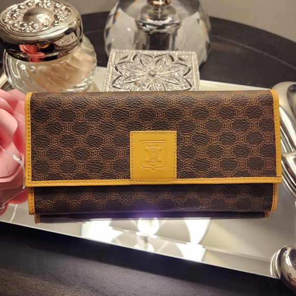 CELINE Macadam Wallet M13 - Picture 6 of 12